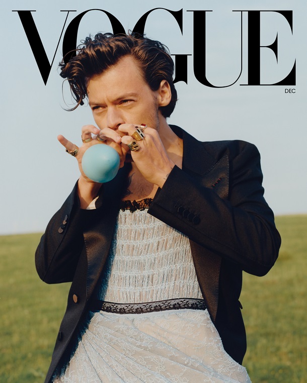 Музыкант в платье: обложка Vogue разозлила читателей. ФОТО Музыкант в платье: обложка Vogue разозлила читателей. ФОТО