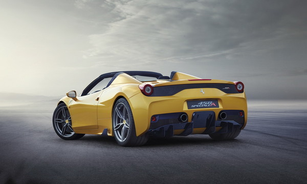 Ferrari представила самый мощный спайдер в своей истории
