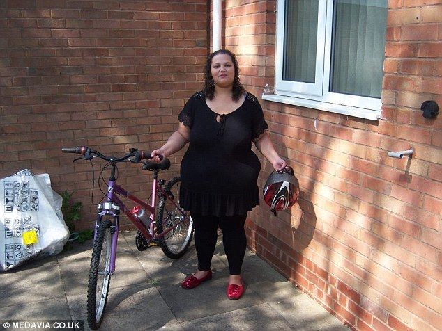 Женщина похудела на 127 кг, отказавшись от помощи врачей ФОТО