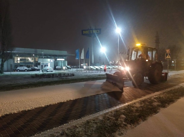 В Украине выпало более метра снега. ФОТО