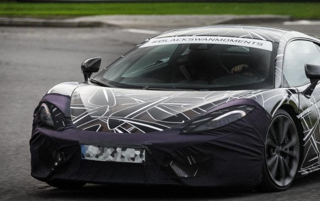 McLaren показал первое дорожное фото Sports Series