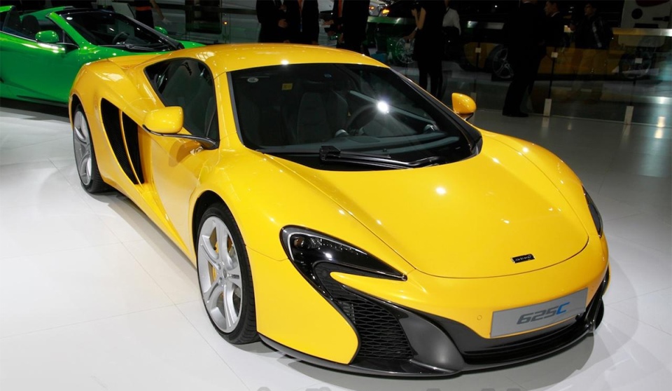 Состоялась премьера автомобиля McLaren 650С