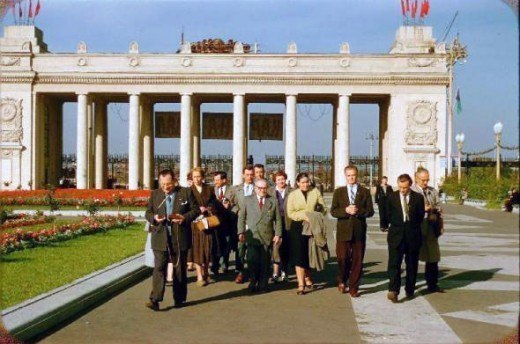 Назад в прошлое: цветные фото Москвы 1956 года