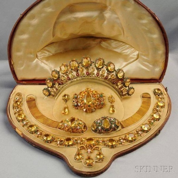 Королевские драгоценности Марии-Антуанетты, Франция, 1830 г. ФОТО