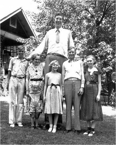 Роберт Водлоу - самый высокий человек в истории, рост которого 272 см. ФОТО