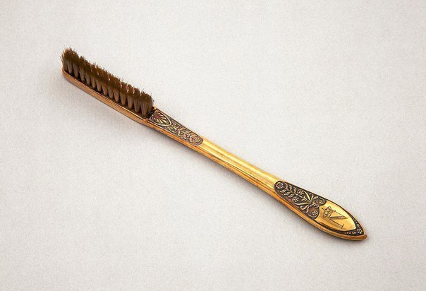 Зубная щетка Наполеона. 1795 г. ФОТО