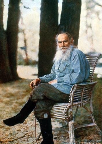 Первая цветная фотография сделанная в Российской империи: Лев Толстой, 1908 г.  
