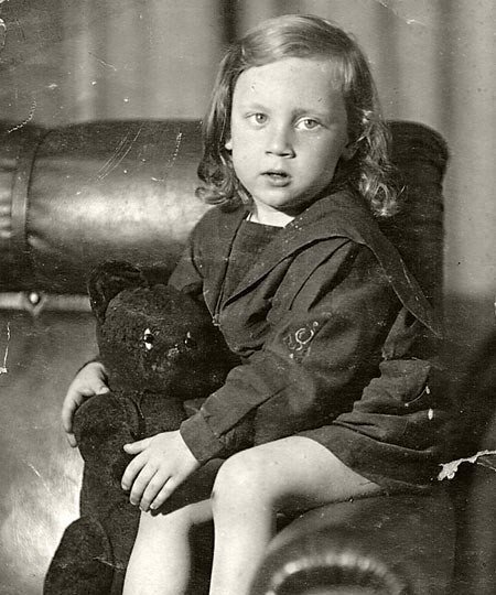 Владимир Высоцкий в три года. Москва, июнь 1941. ФОТО