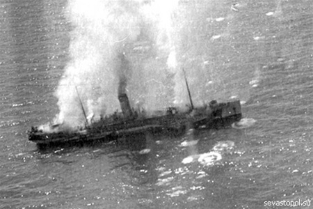 С помощью судна «Николаев» нашли корабль, набитый трупами и боеприпасами