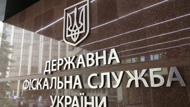 Яценюк поручил налоговикам за три месяца победить коррупцию