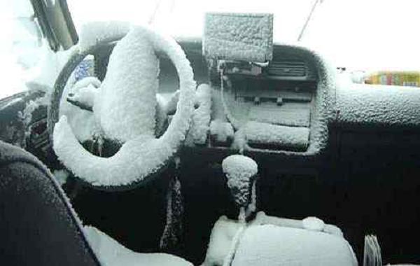 Как правильно завести автомобиль в сильный мороз