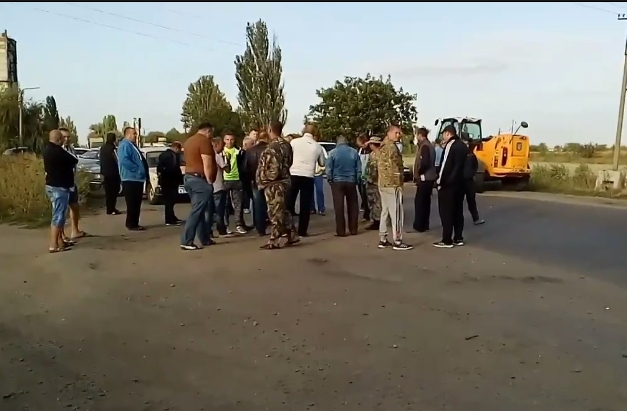 Жители Нового Буга перекрыли трассу Николаев-Днепропетровск