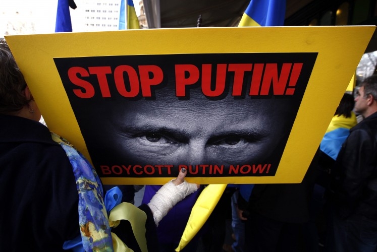 Запад должен дать Украине оружие, если не может усилить санкции против РФ