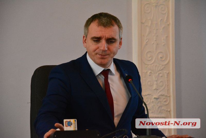 Сенкевич обвинил жителей в "сепаратизме по принципу покойников"