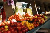 Осенние цены: на николаевских рынках время покупать фрукты, овощи и... рыбу
