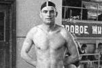 Легендарный пловец, многократный чемпион СССР и рекордсмен мира Семен Бойченко был кумиром европейской публики и любимцем Сталина