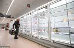 Bо все большем числе магазинов Великобритании покупатели видят пустые полки, особенно в продовольственных отделах