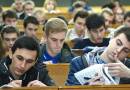Українських студентів іноземних вузів перестали випускати за кордон. Чому?