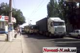 В Николаеве столкнулись троллейбус и седельный тягач