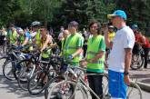 Сотни велосипедистов проехали по центру Николаева. Один из участников — глава облсовета