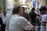 Нардепа от Компартии не пустили на трибуну во время акции оппозиции в Николаеве