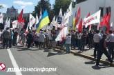 Министр Захарченко готов встретиться с протестующими, но только с теми, кто действительно пришел из Врадиевки