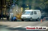 В Николаеве возле облУМВД микроавтобус сбил велосипедиста