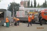 В Николаеве на проспекте Мира демонтировали 8 незаконных торговых объектов