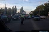 В Одессе КАМАЗ спровоцировал масштабное ДТП: столкнулись семь авто, пострадали три человека