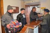 В Николаеве инвалиды, среди которых немало детей, получили подарки от предпринимателя Керимова