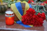 В Николаеве второй раз за день освятили памятник жертвам Голодомора: оппозиция провела свой траурный митинг