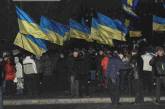 На николаевском евромайдане людей призывали ехать в  Киев на акции протеста