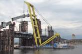 В Николаеве восстановили легендарный кран «Захарий», который рухнул при строительстве столичного моста
