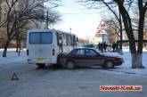 В Николаеве рейсовый автобус столкнулся с Mitsubishi