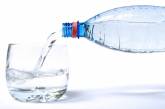 Опасность в стакане: николаевцам продавали минеральную воду с нитратами