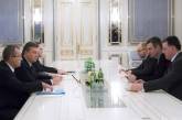 Янукович подписал соглашение с лидерами оппозиции. ПОЛНЫЙ ТЕКСТ