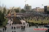 Первая попытка демонтировать памятник Ленина в Николаеве закончилась неудачей