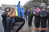Автоколонна с флагами Украины пожаловала в гости к «антимайдану» - призывали объединиться в борьбе против «российской оккупации»