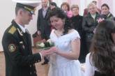 В Очакове четыре пары переселенцев из Крыма сыграли свадьбы