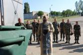 Николаевские военные освятили отремонтированную технику, которую вернут в зону АТО