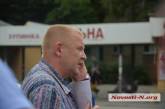 Николаевский активист считает, что среди пикетирующих под воинской частью есть лже-родственники