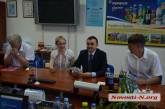 Николаевский губернатор Вадим Мериков во время визита на «Сандору» пообещал предприятию поддержку