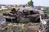 На трассе в Жовтневом районе в ДТП взорвался автомобиль; в пожаре погибли 3 человека