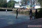 Матери и жены николаевский военных, отправленных в зону АТО, пикетируют здание ОГА