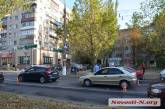 В центре Николаева «Фиат» врезался в «Форд»