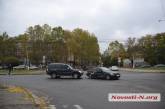 В центре Николаева столкнулись Mitsubishi Pajero и BMW