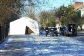 В Первомайске возле избиркома установили палатку с полевой кухней и бесплатно раздают кашу