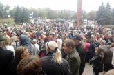 Женское сопротивление: жительницы Донбасса устраивают массовые акции протеста. ФОТО. ВИДЕО