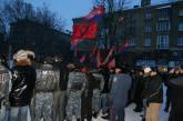 Возле областного дворца культуры в Николаеве сторонники Тимошенко подрались с «витренковцами»