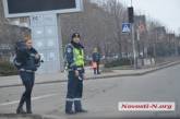 Движение по проспекту Ленина вместо светофоров регулируют сотрудники ГАИ